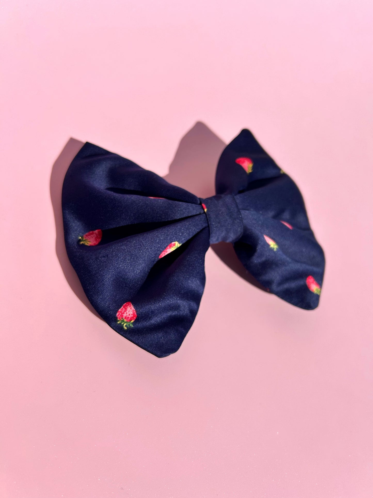 Strawberry Navy Bow (mini)