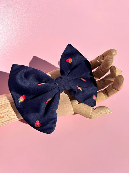 Strawberry Navy Bow (mini)